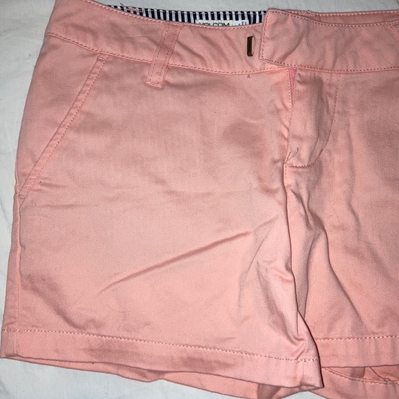 Volcom Peach Shorts - Picture 2 of 4